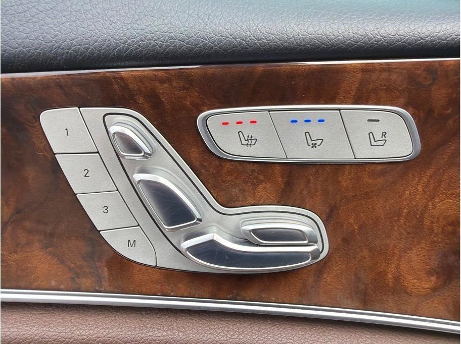 Used 2017 Mercedes-Benz E 300 image 9