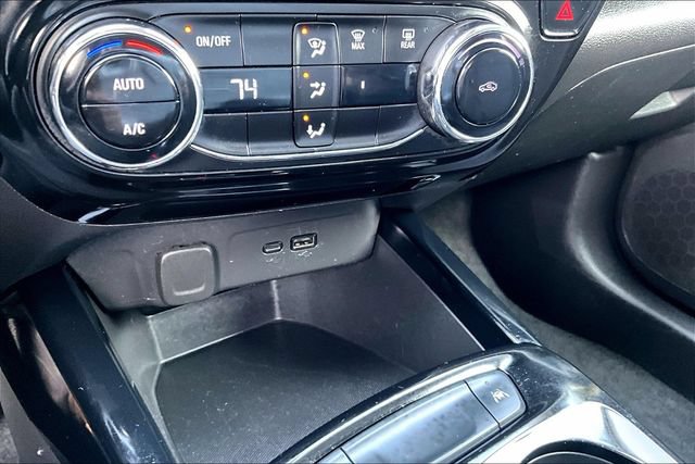 Used 2024 Chevrolet Trax LT FWD image 15