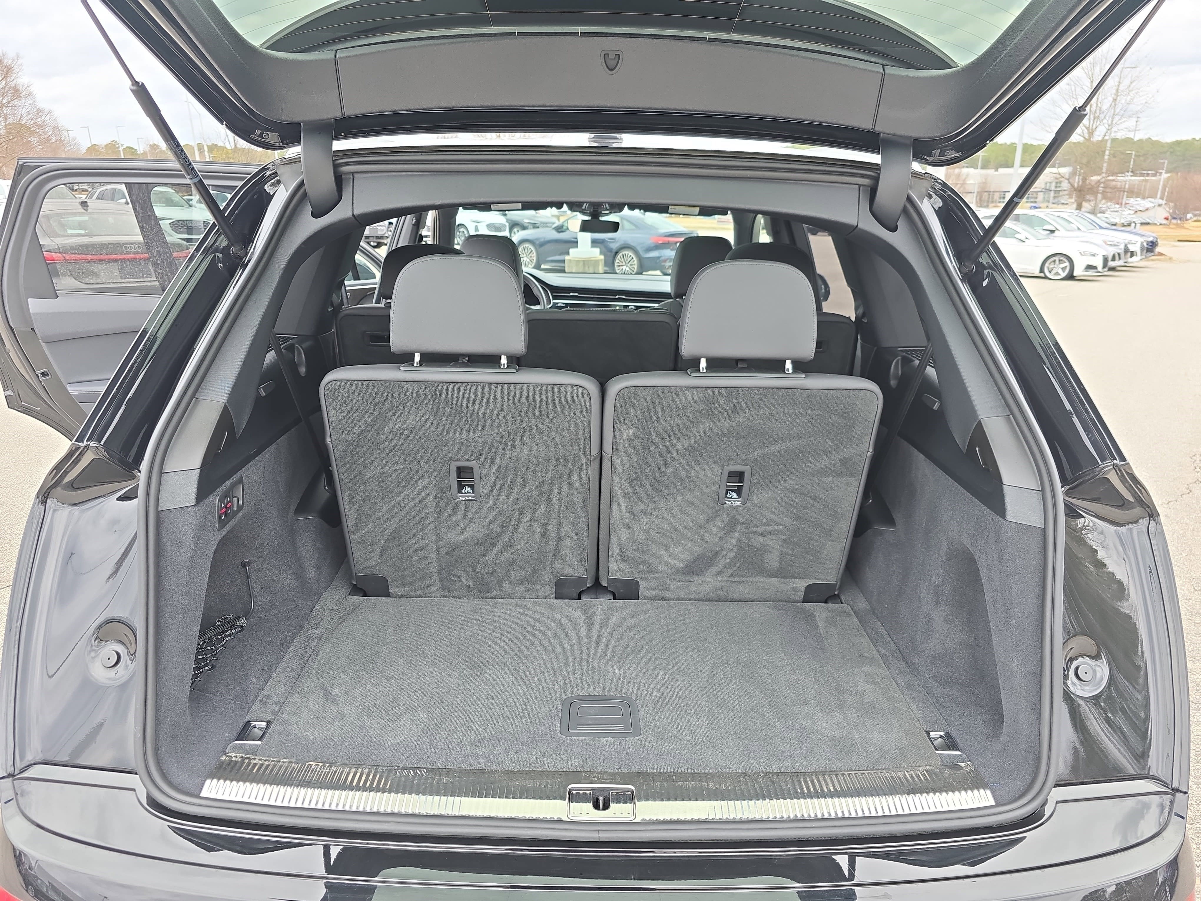 Used 2025 Audi Q7 3.0T Premium Plus w/ Premium Plus Package image 12