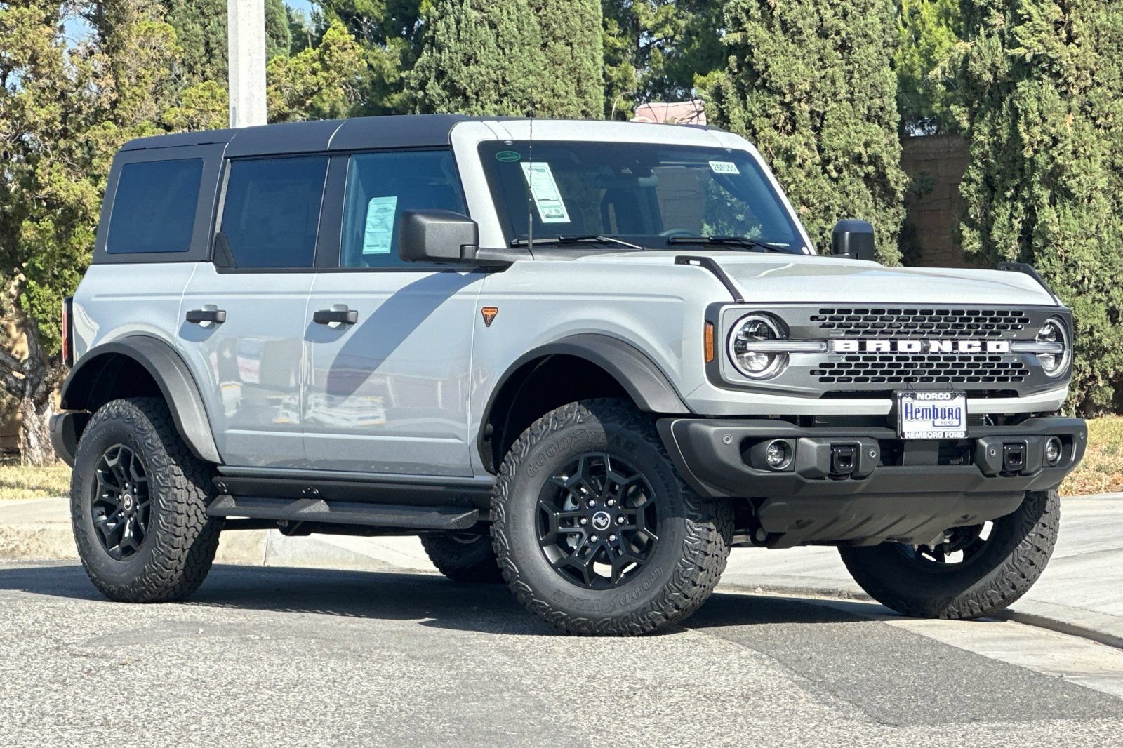 New 2026 Ford Bronco Badlands AWD/4WD video 2