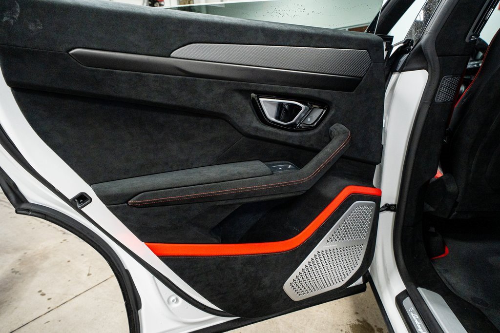Used 2024 Lamborghini Urus Performante image 61