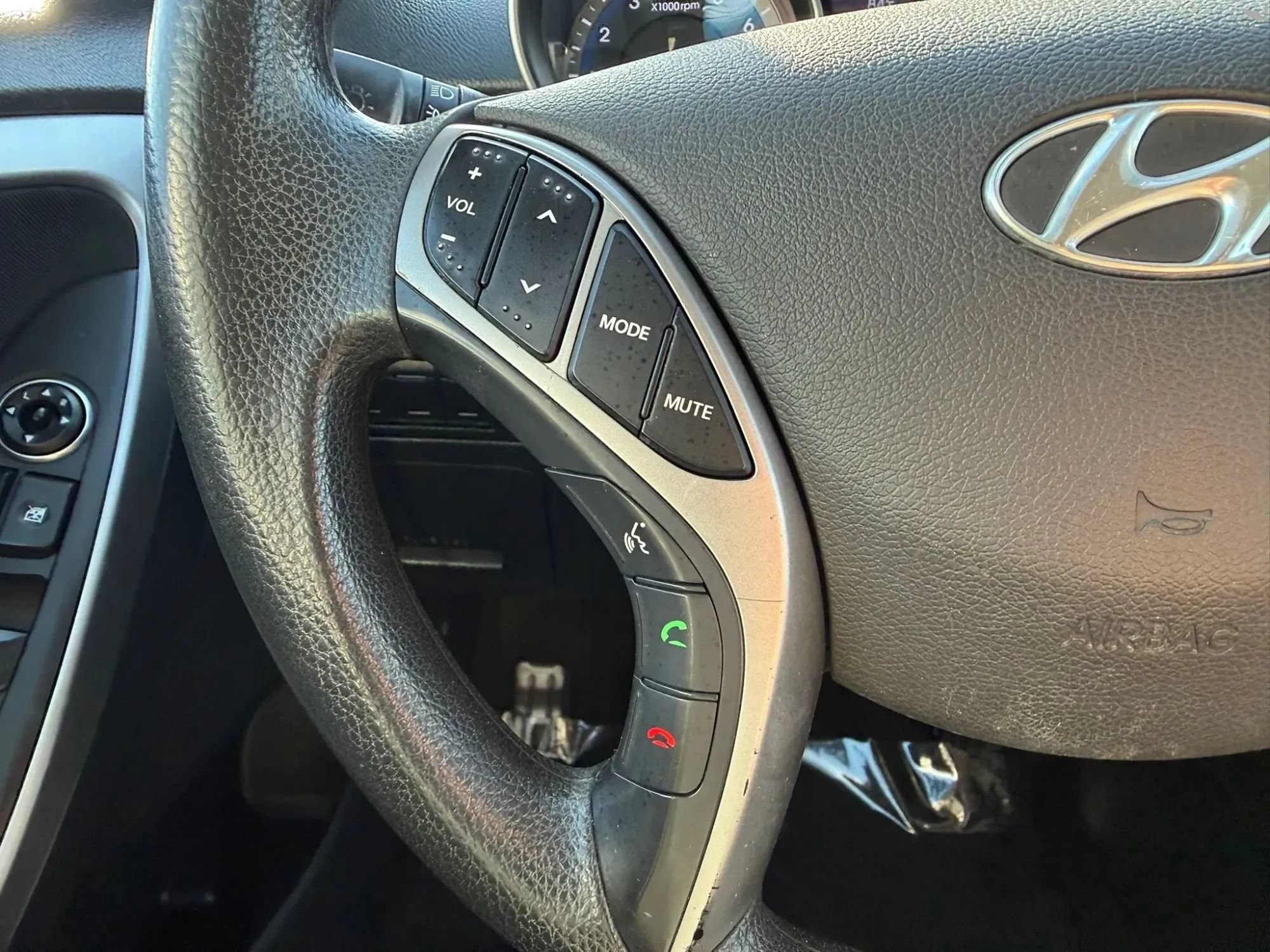 Used 2015 Hyundai Elantra GT FWD image 17