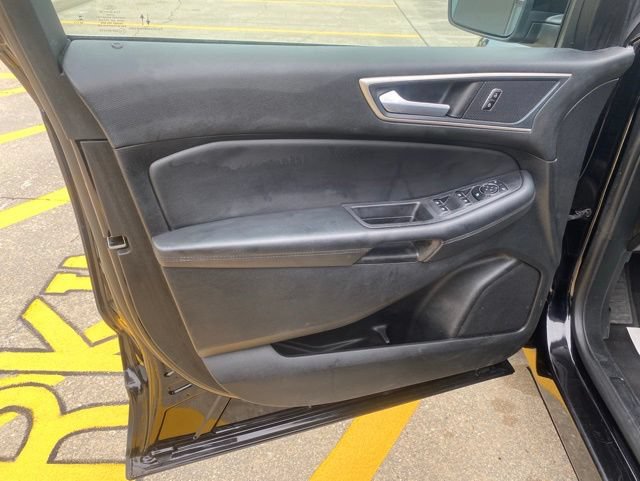 Used 2024 Ford Edge SEL AWD/4WD image 13