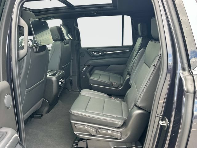 Used 2024 GMC Yukon XL Denali w/ Advanced Technology Package AWD/4WD image 17