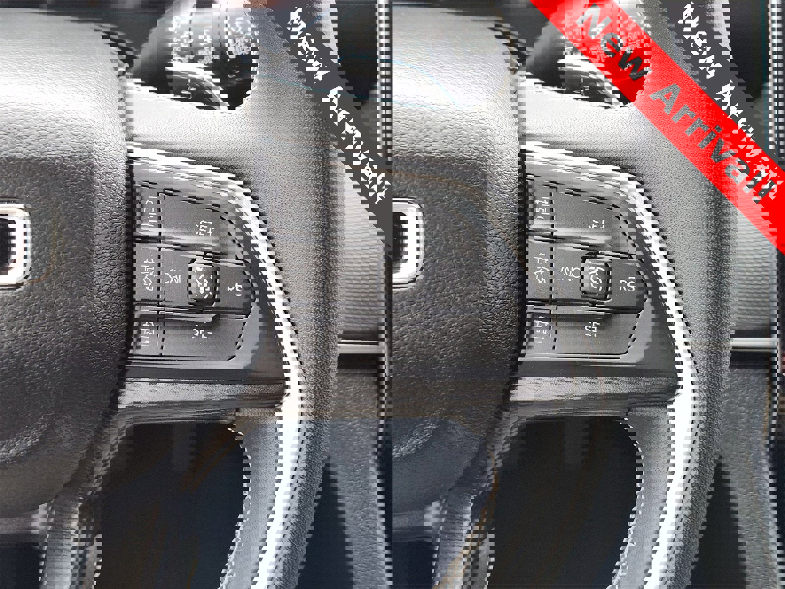 Used 2024 Jeep Grand Cherokee L Laredo image 29