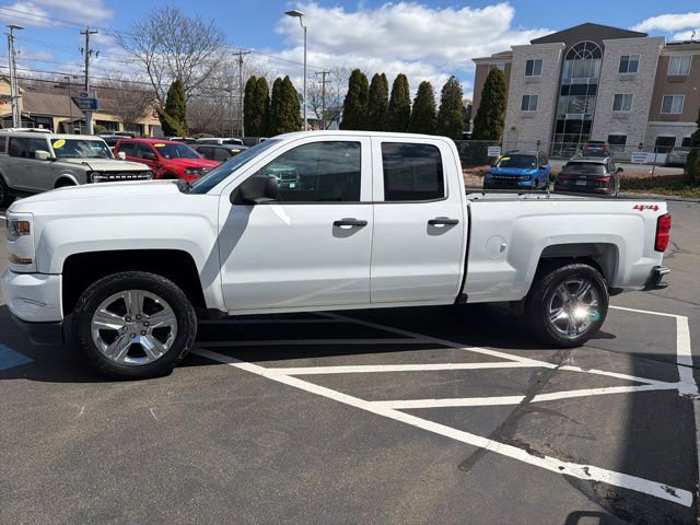 Used 2019 Chevrolet Silverado 1500 Custom AWD/4WD image 4