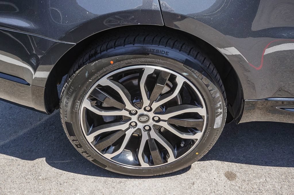Used 2018 Land Rover Range Rover Sport HSE AWD/4WD image 8