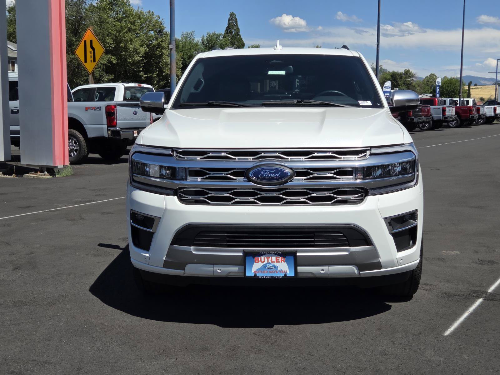 Certified 2024 Ford Expedition Platinum RWD image 2