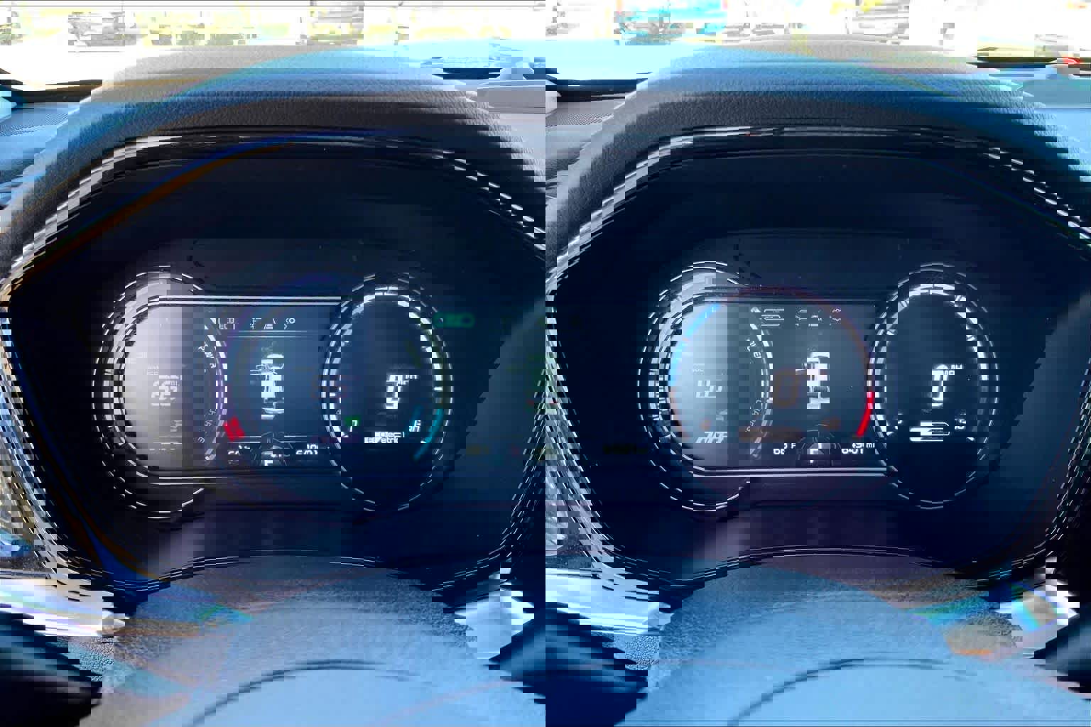 Used 2020 Kia Niro EX w/ Cold Weather Package image 21