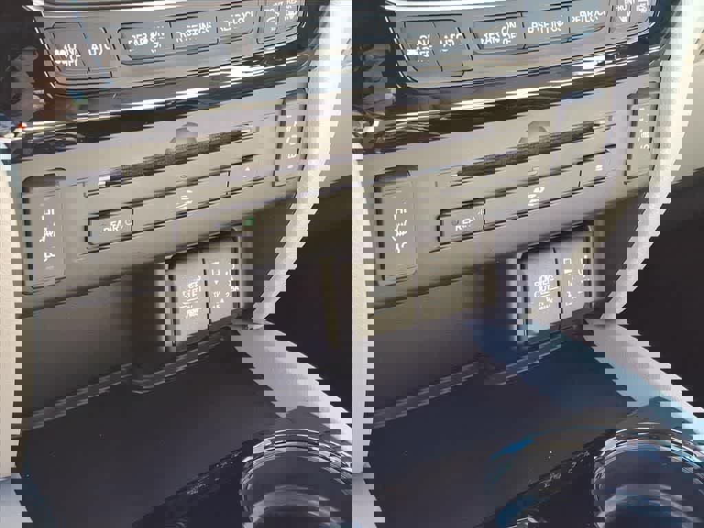 Used 2017 Honda Pilot Touring image 16