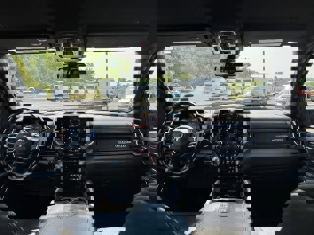 Used 2019 RAM 1500 Laramie image 16