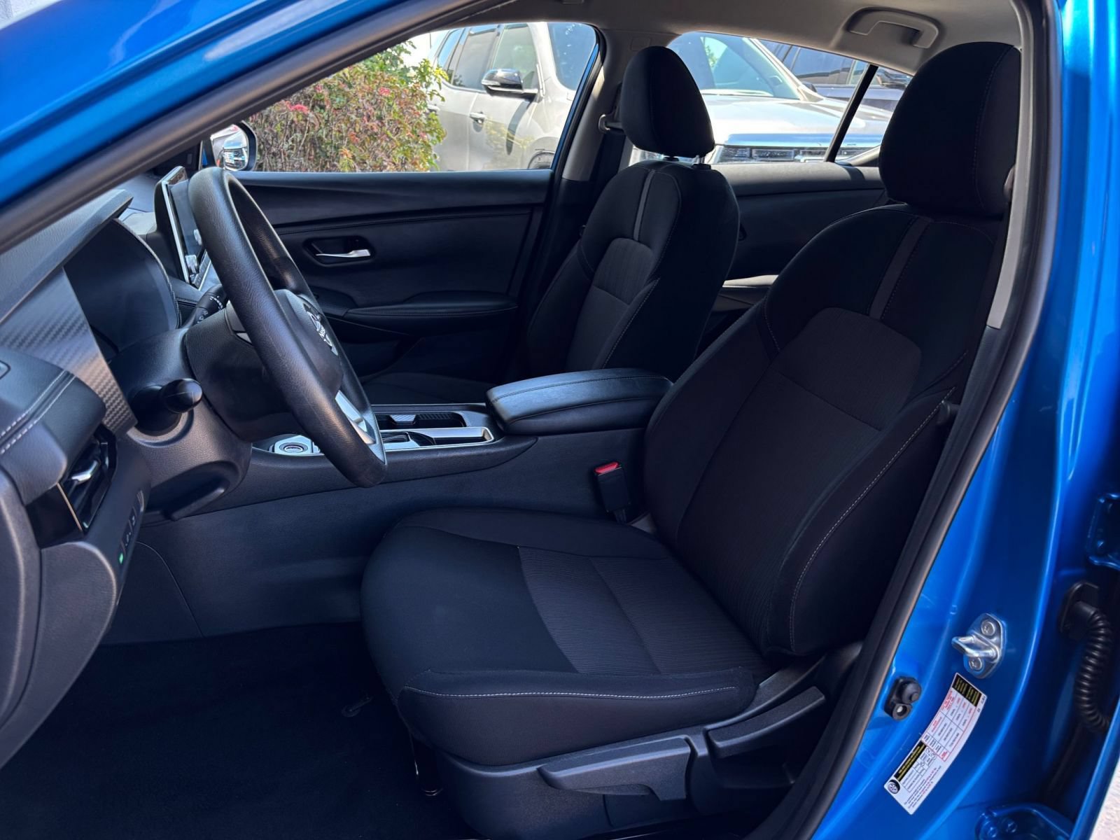 Used 2025 Nissan Sentra SV FWD image 35