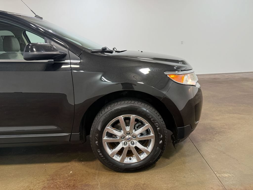 Used 2014 Ford Edge Limited FWD image 31