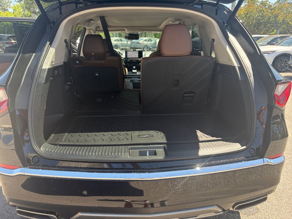 Certified 2026 Acura MDX w/ Technology Package image 14
