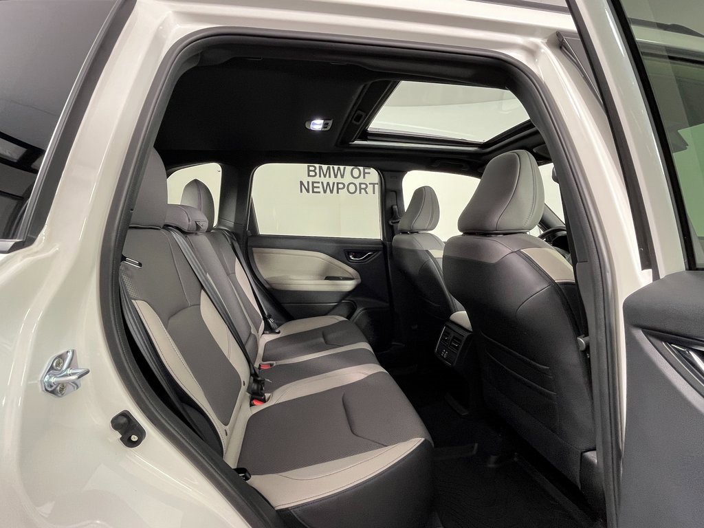 Used 2025 Subaru Forester Limited image 23