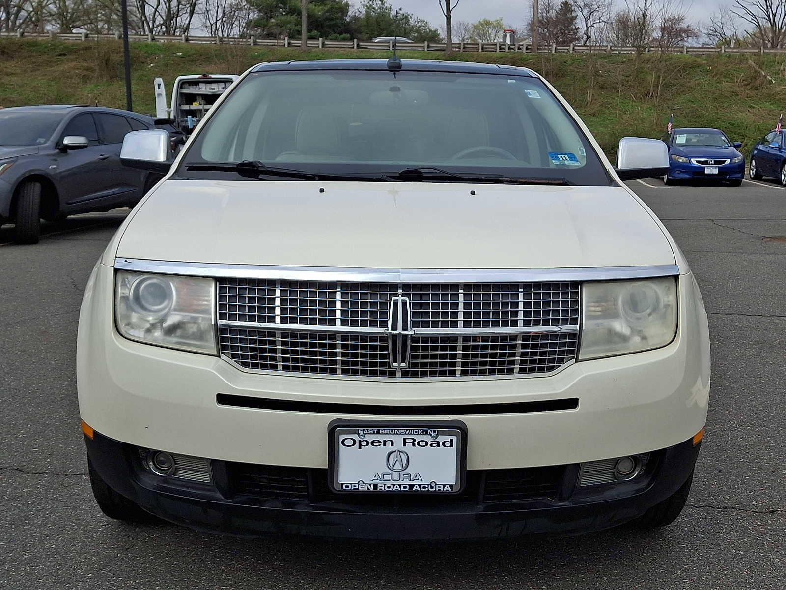 Used 2008 Lincoln MKX AWD image 2