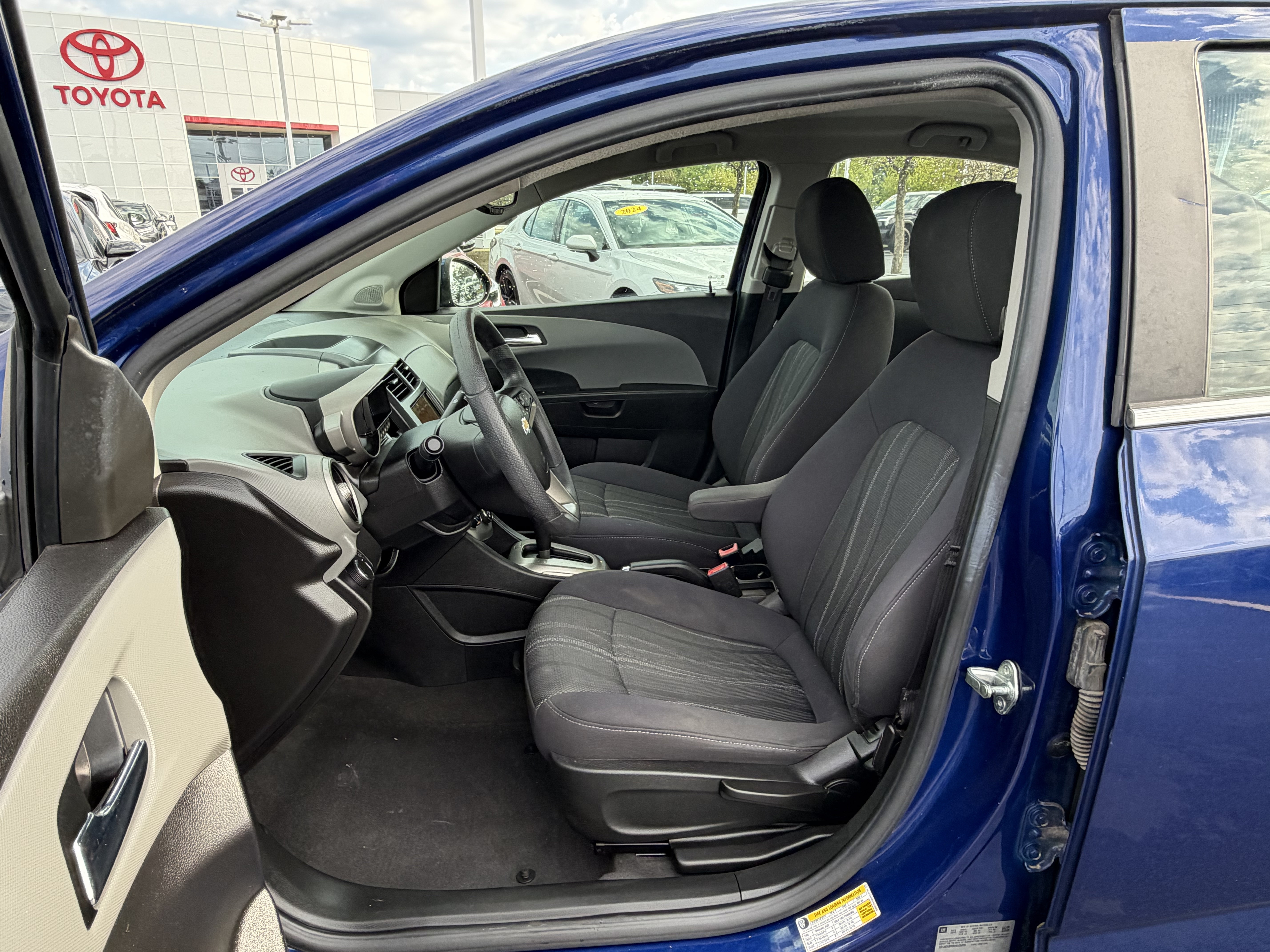 Used 2013 Chevrolet Sonic LT FWD image 12