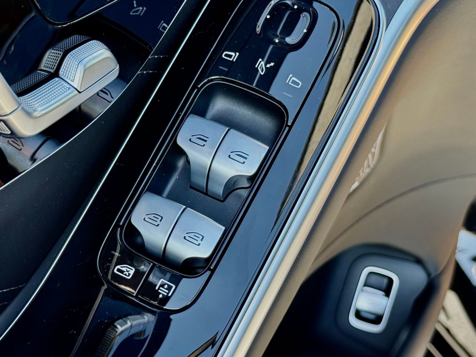 New 2026 Mercedes-Benz Maybach S 580 4MATIC image 19
