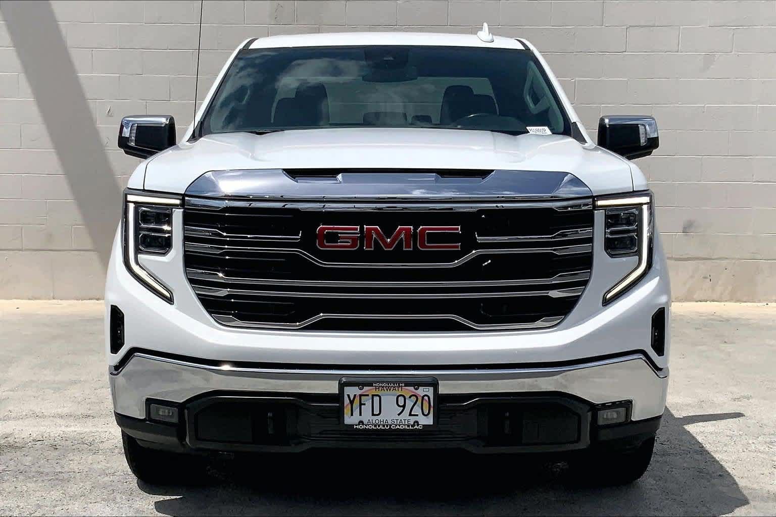 Used 2024 GMC Sierra 1500 SLT AWD/4WD image 6