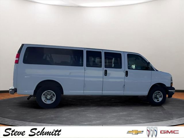 Used 2020 Chevrolet Express 3500 LT w/ LT Preferred Equipment Group image 10