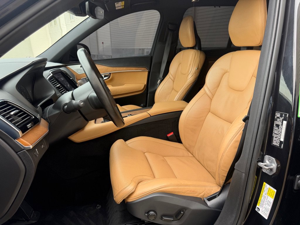 Used 2016 Volvo XC90 T6 AWD/4WD image 11