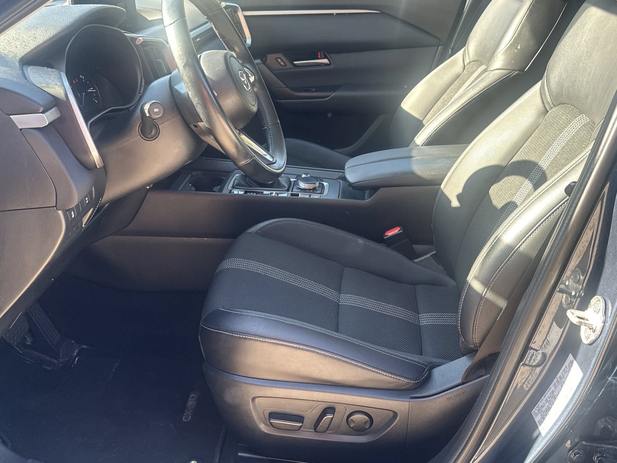 Used 2025 MAZDA CX-50 AWD 2.5 S w/ Preferred Package image 6