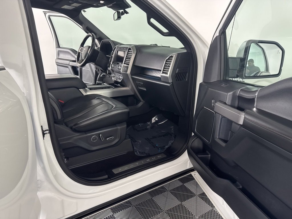 Used 2020 Ford F150 Platinum w/ Equipment Group 701A Luxury image 15