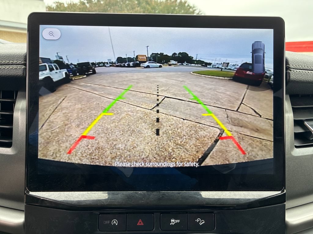 Used 2024 Ford Expedition XLT AWD/4WD image 21