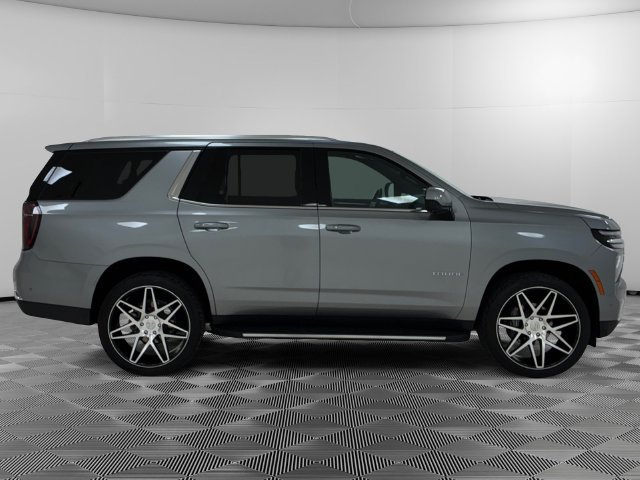 Used 2025 Chevrolet Tahoe LT AWD/4WD image 6