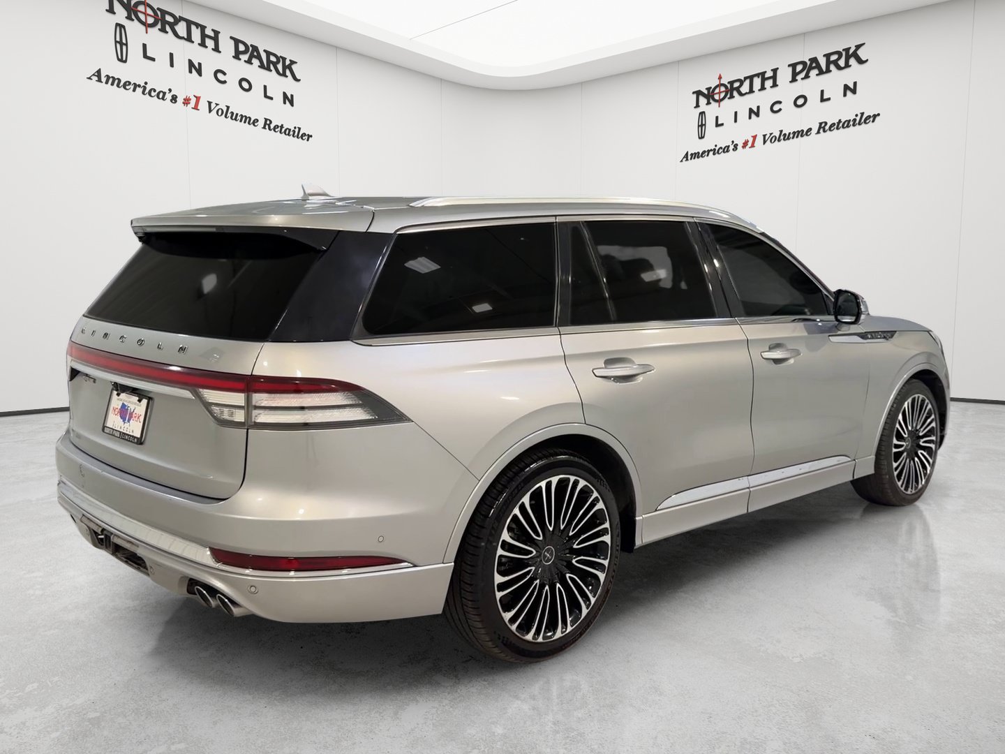 Used 2020 Lincoln Aviator Black Label w/ Dynamic Handling Package AWD/4WD image 5