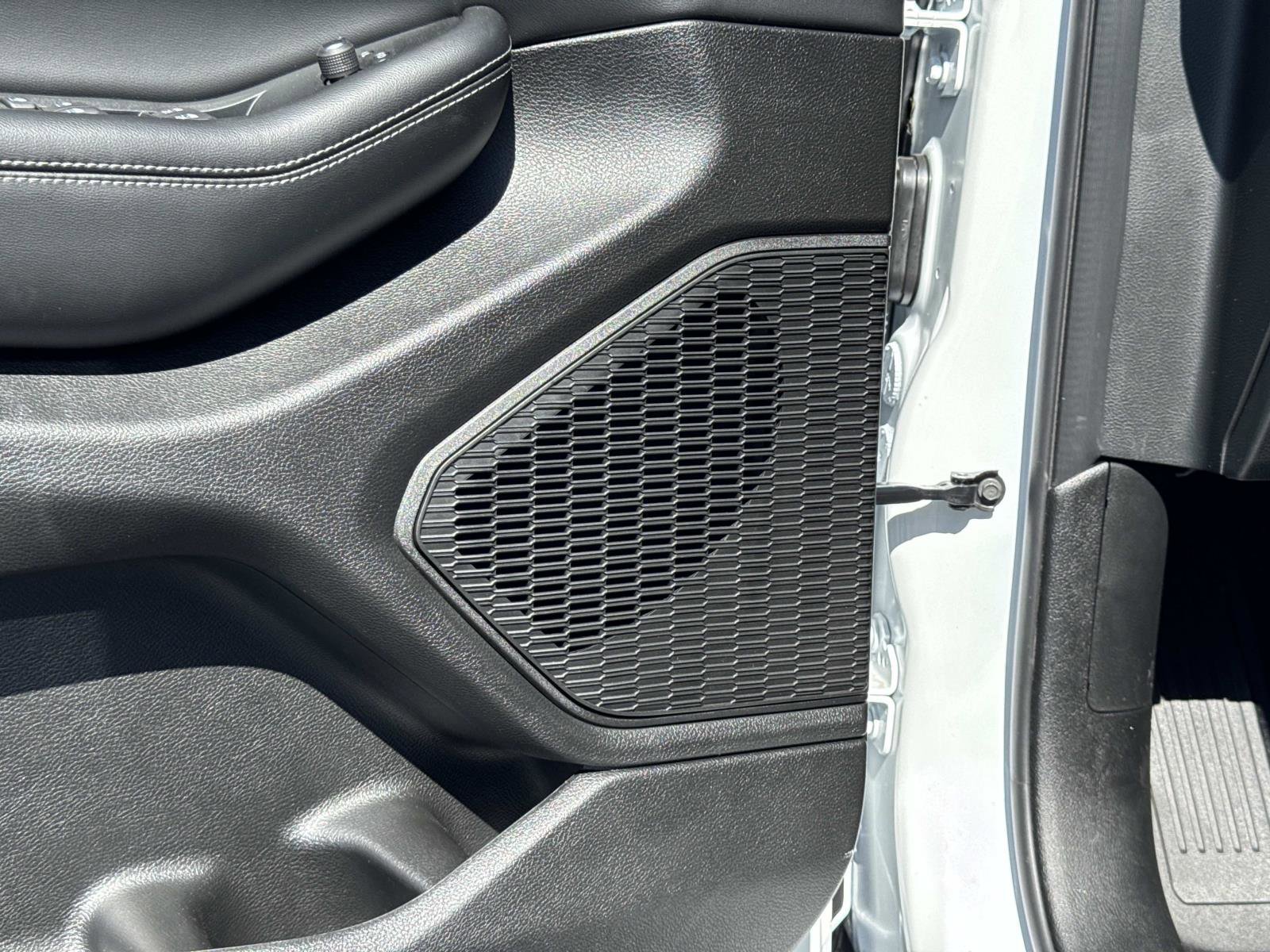 New 2026 Jeep Grand Cherokee L Laredo image 21