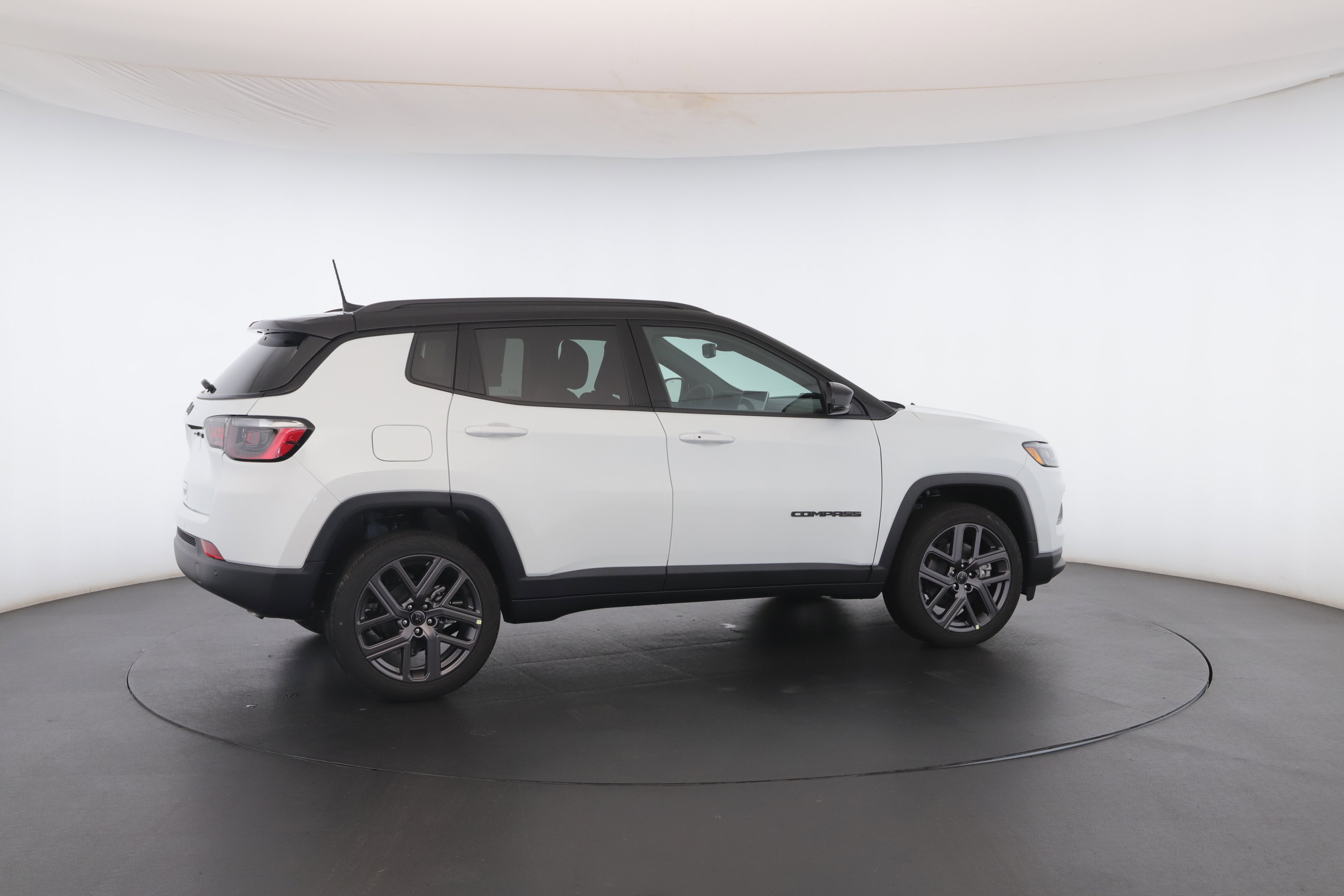 New 2026 Jeep Compass Limited image 28
