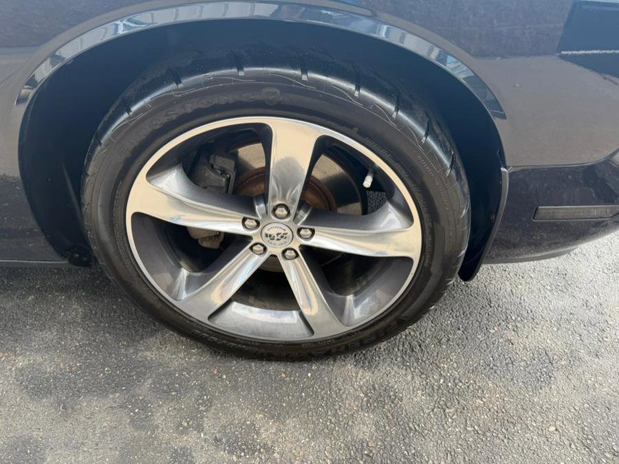 Used 2014 Dodge Challenger R/T image 10