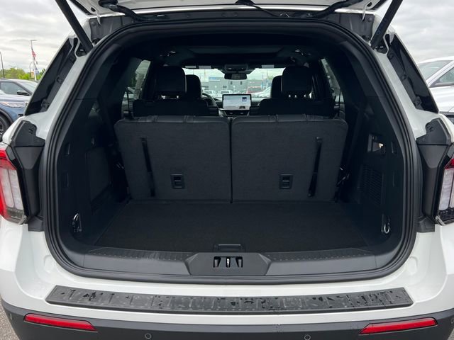 New 2026 Ford Explorer ST-Line w/ ST-Line Street Pack AWD/4WD image 4
