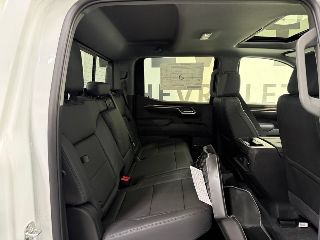 New 2026 Chevrolet Silverado 1500 RST w/ Z71 Off-Road Package AWD/4WD image 18