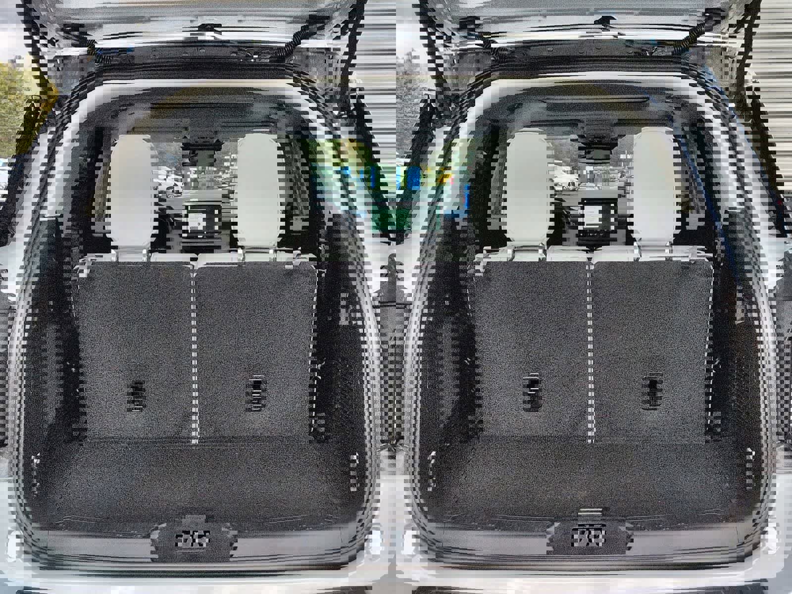 Used 2026 Ford Explorer Platinum w/ LUX Leather Package image 36