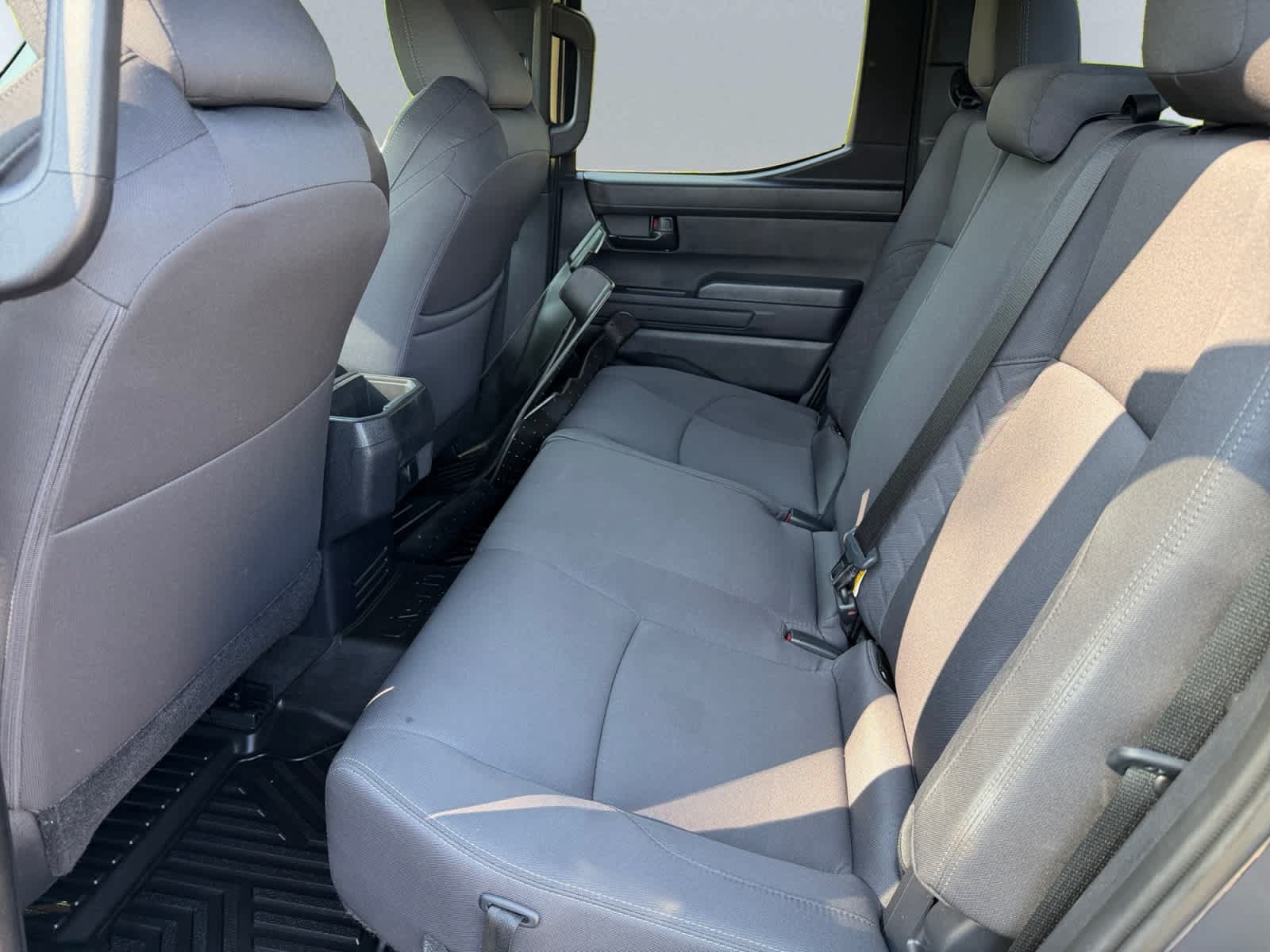 Used 2025 Toyota Tacoma SR5 AWD/4WD image 18