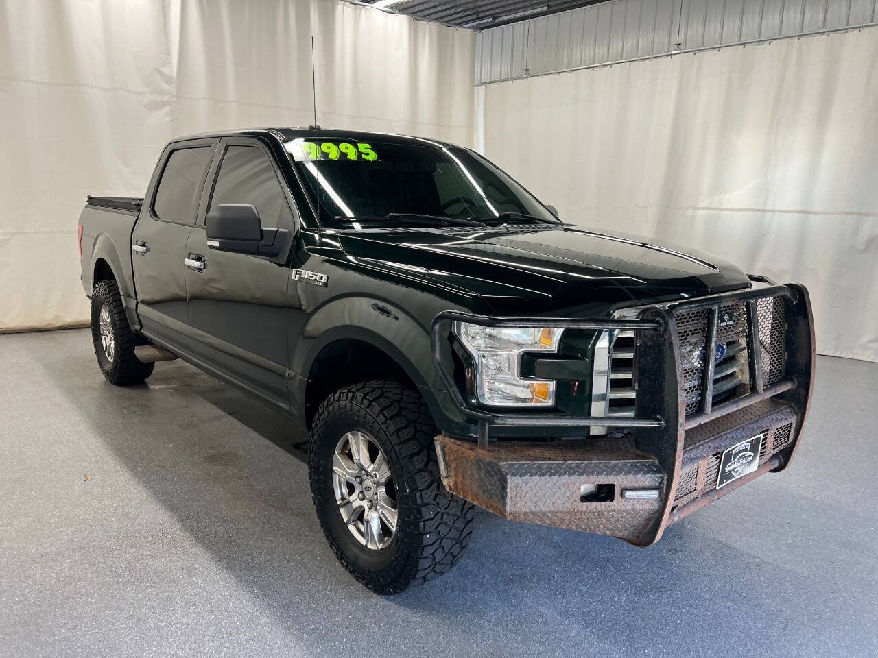 Used 2016 Ford F150 XLT w/ Equipment Group 302A Luxury AWD/4WD image 3