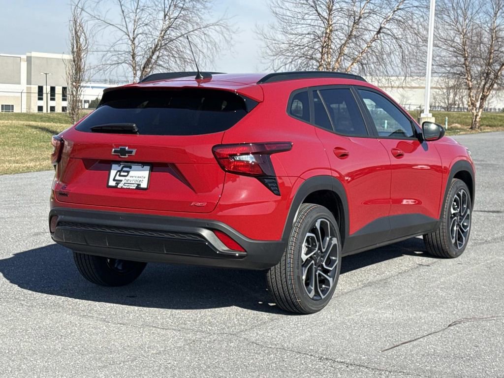 New 2026 Chevrolet Trax RS w/ Sunroof Package FWD image 12