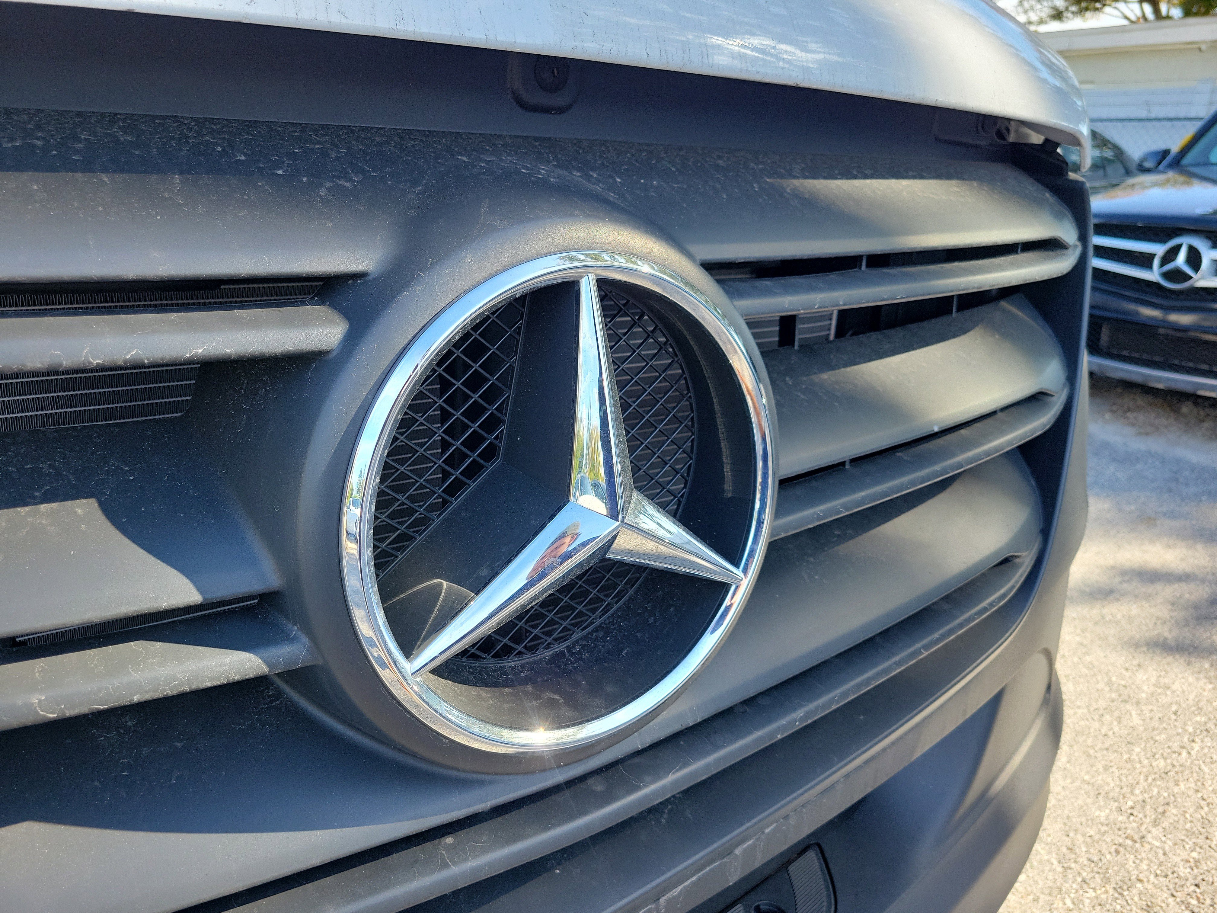 Used 2025 Mercedes-Benz Sprinter 2500 image 27