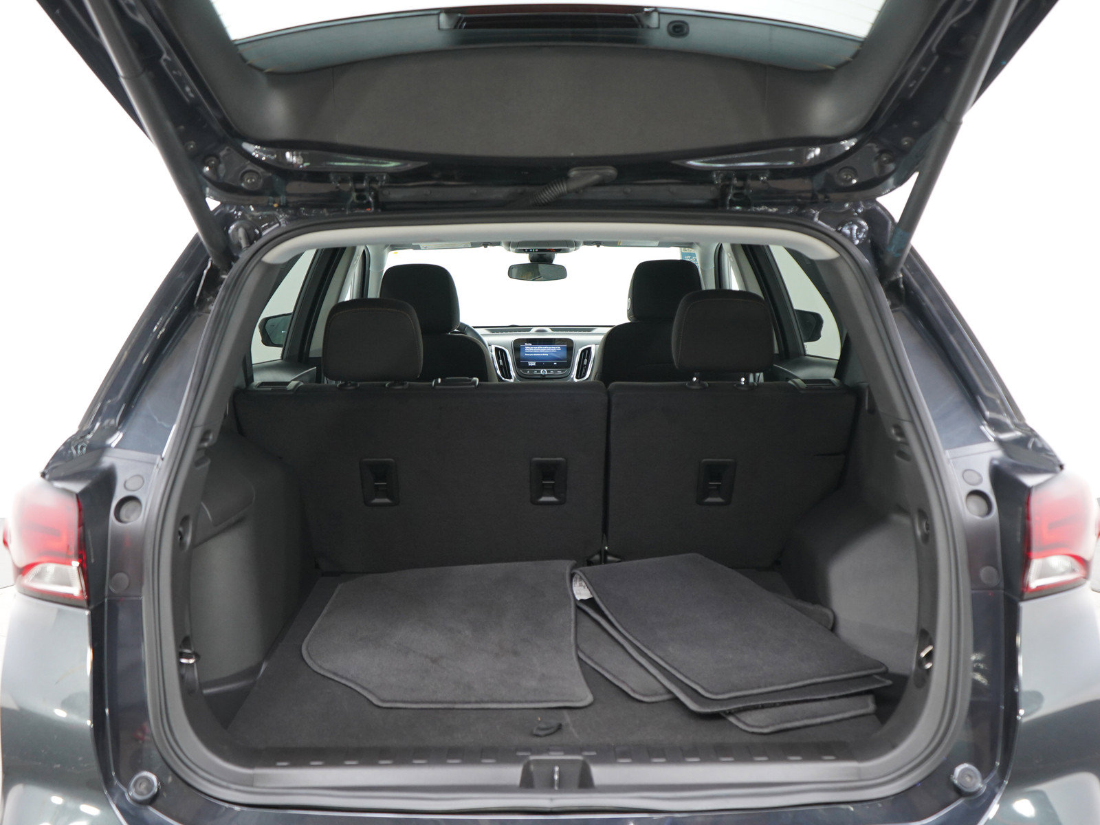 Used 2023 Chevrolet Equinox LT AWD/4WD image 16