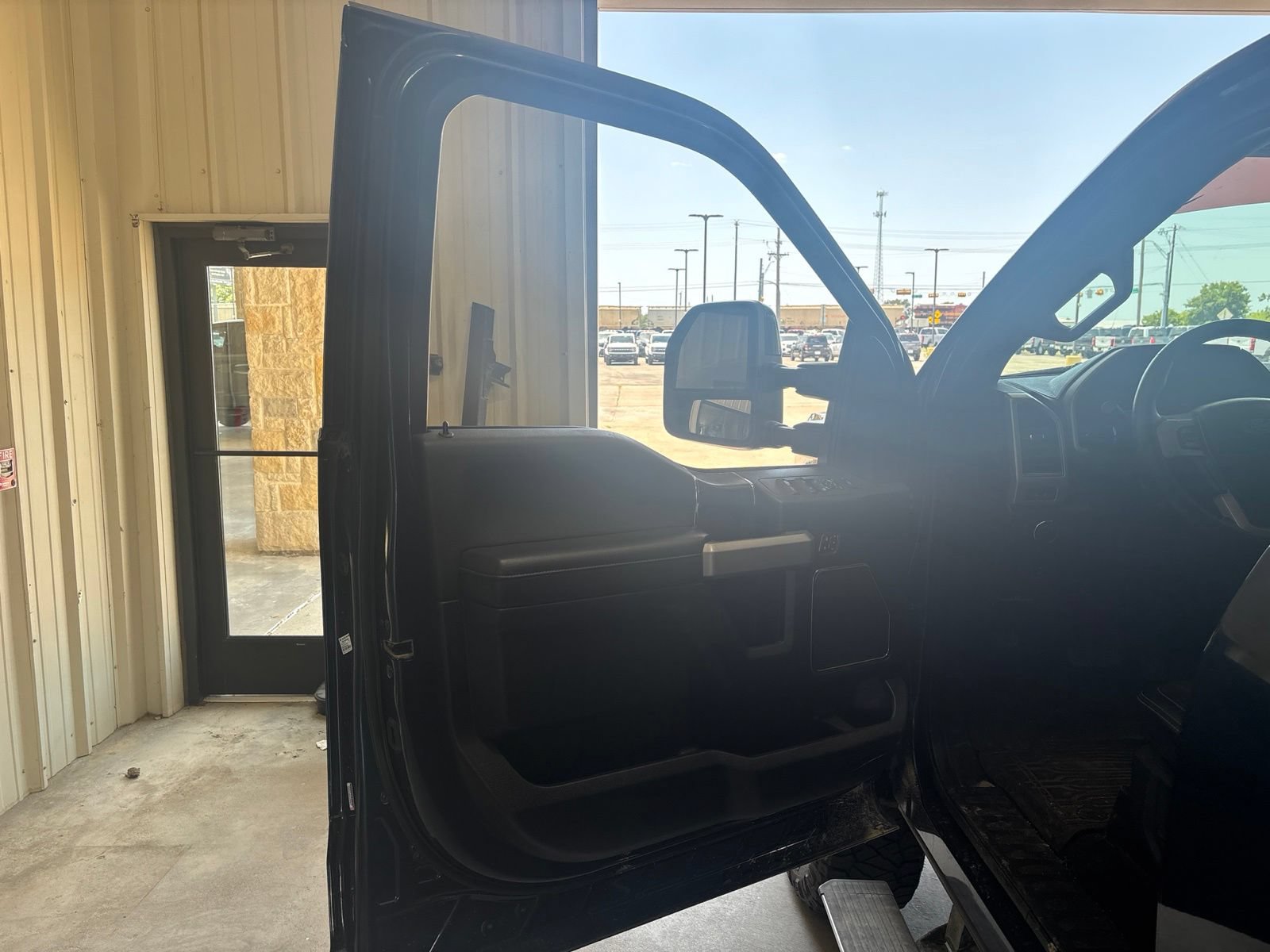 Used 2020 Ford F250 Lariat w/ Lariat Ultimate Package AWD/4WD image 10