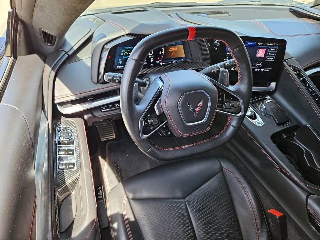 Used 2022 Chevrolet Corvette Stingray Premium Conv w/ Z51 Performance Package image 29