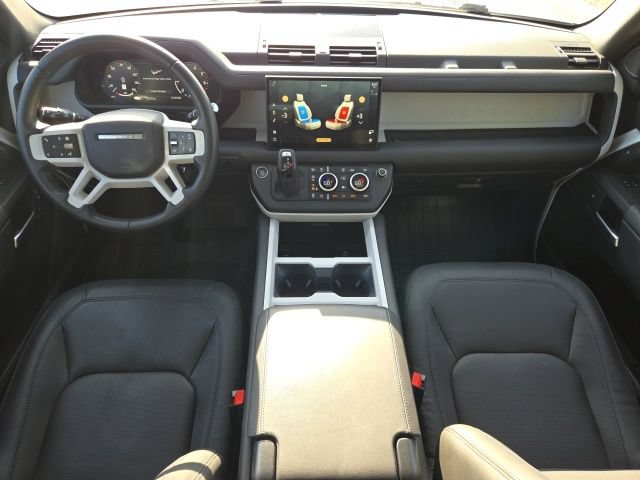 Used 2025 Land Rover Defender 110 S AWD/4WD image 11