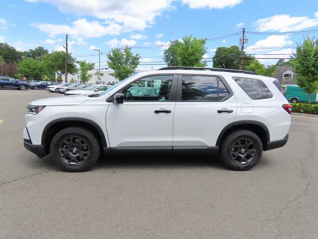 New 2026 Honda Pilot TrailSport image 3