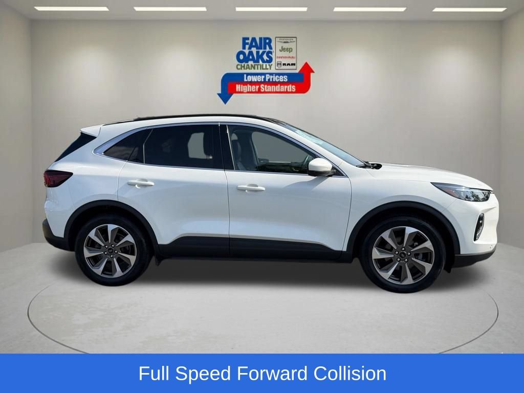 Used 2023 Ford Escape Platinum AWD/4WD image 6
