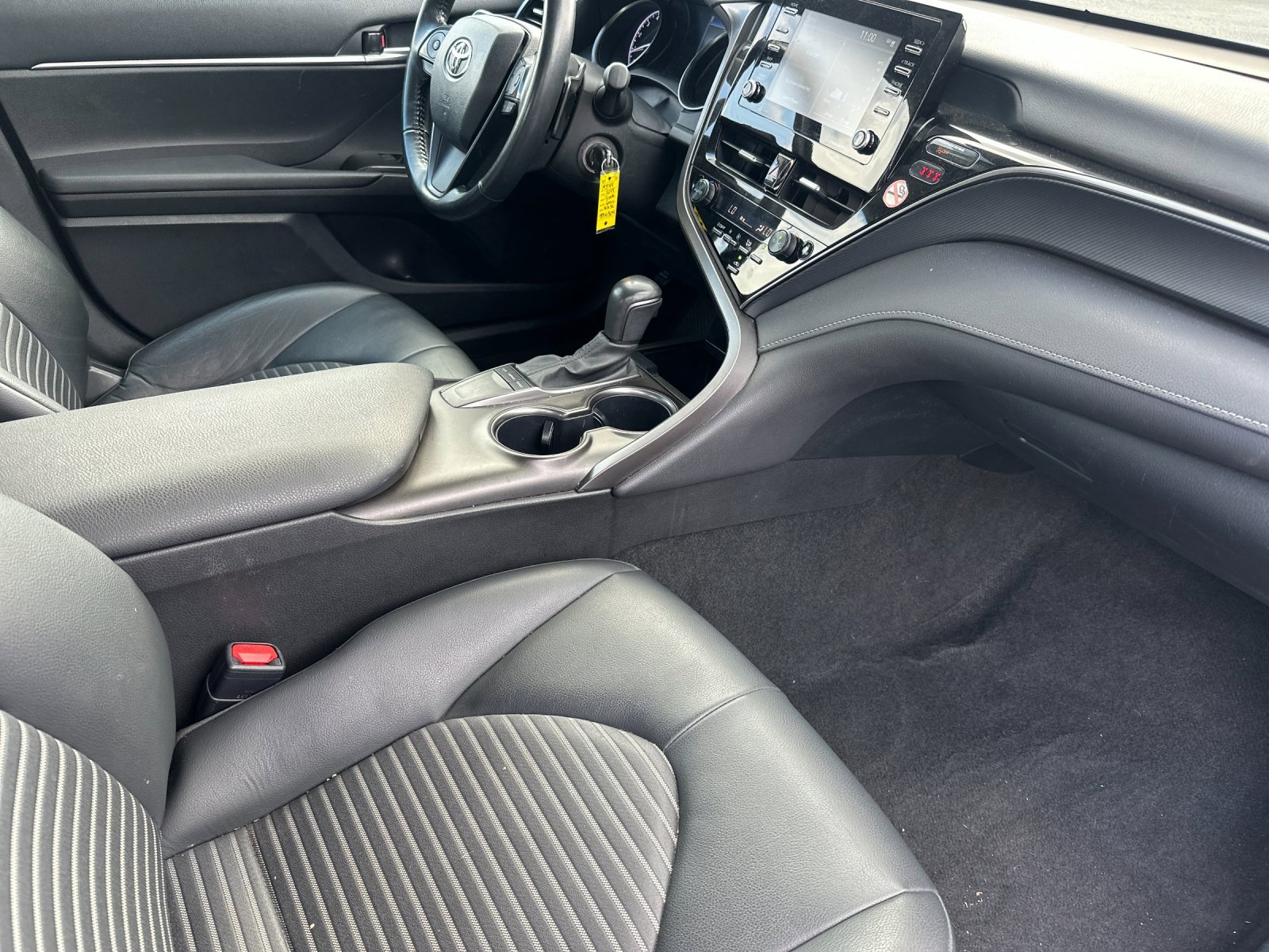 Used 2024 Toyota Camry SE image 14