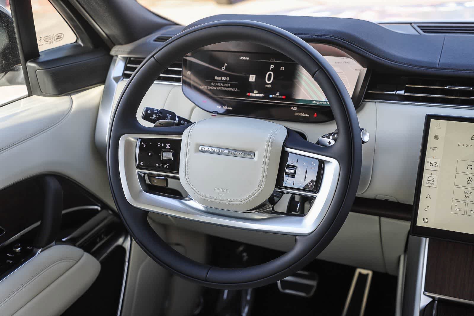 New 2026 Land Rover Range Rover SE image 13