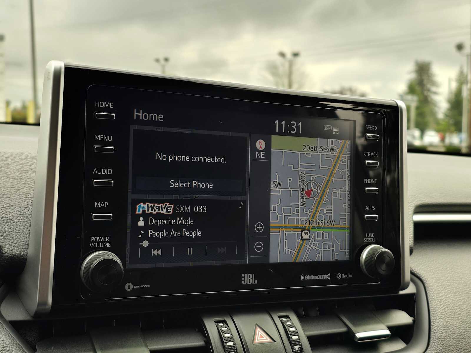 Used 2020 Toyota RAV4 Limited image 31