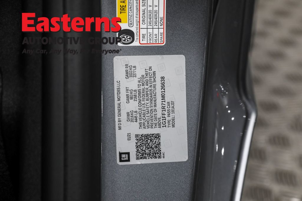 Used 2021 Chevrolet Camaro LT image 31